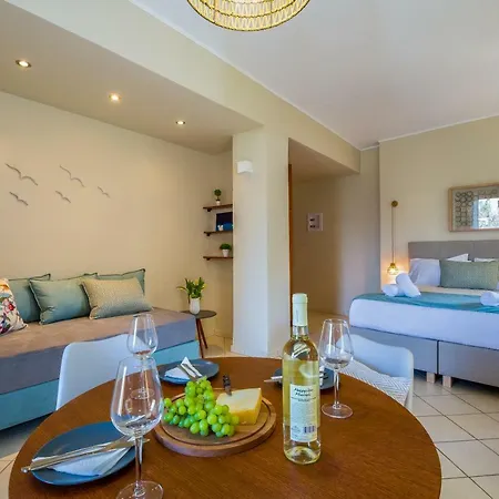Aparthotel Gianthea And 2*